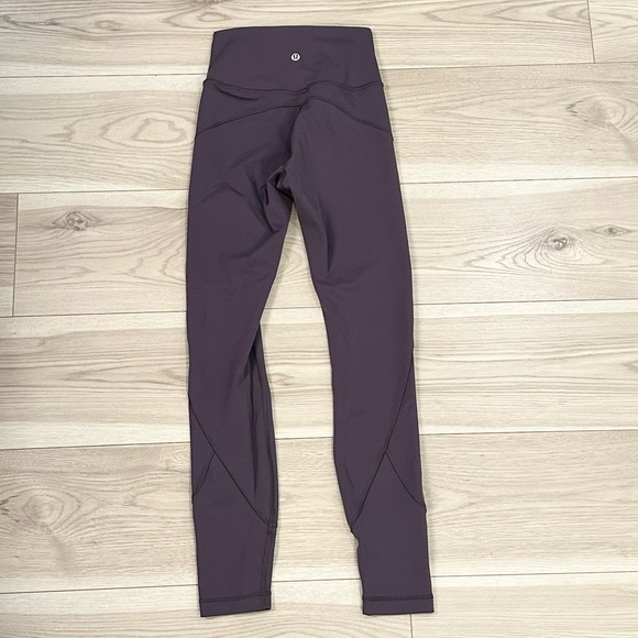 lululemon athletica Pants - Lululemon Women’s In Movement 7/8 Tight 25"